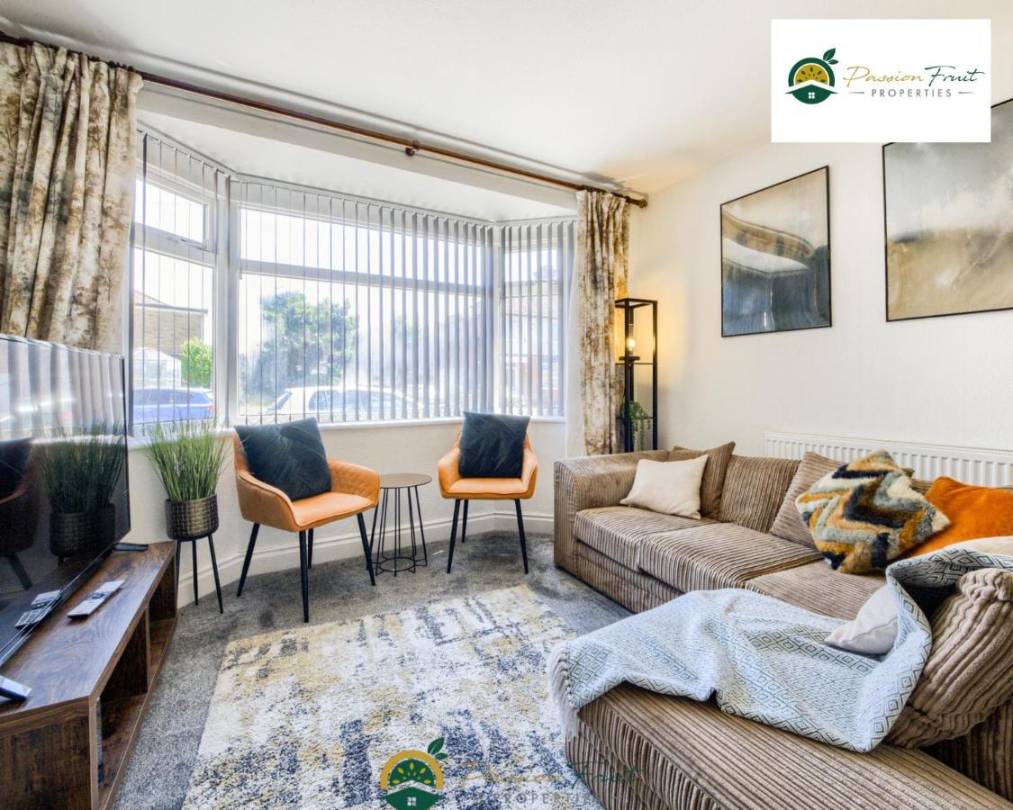 3 Bedroom Coventry House By Passionfruitproperties With Free Wi-Fi, Large Garden And Driveway - 52Nrc Exterior foto