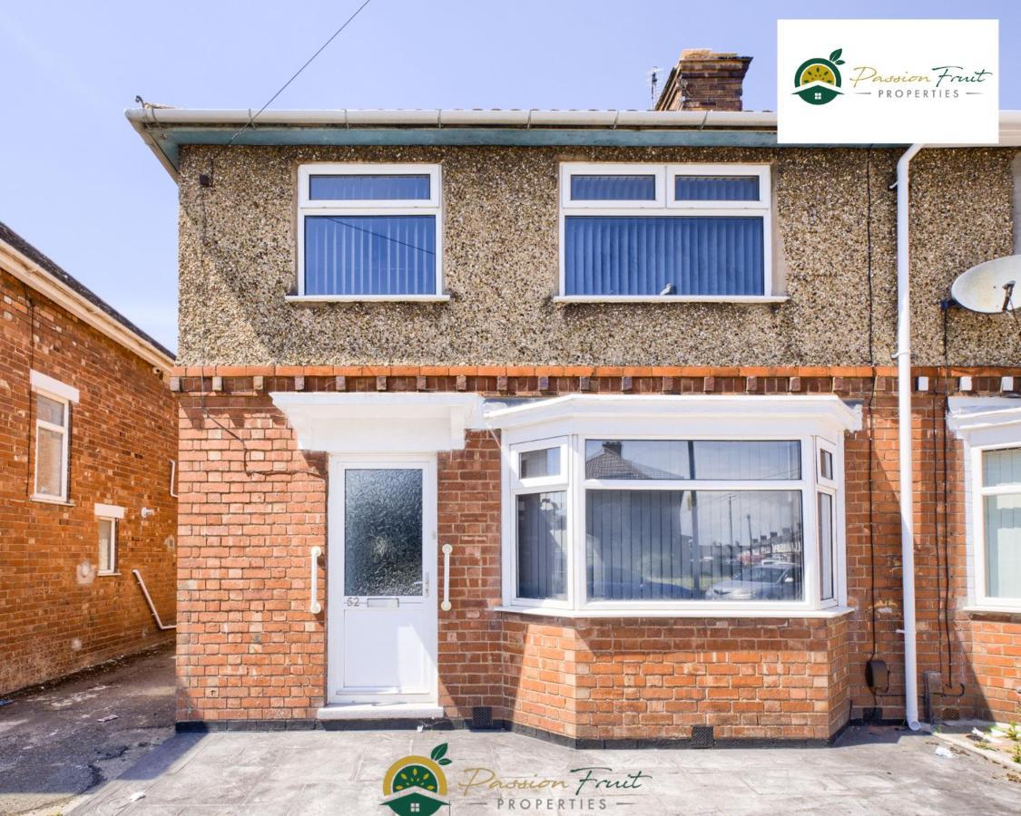 3 Bedroom Coventry House By Passionfruitproperties With Free Wi-Fi, Large Garden And Driveway - 52Nrc Exterior foto