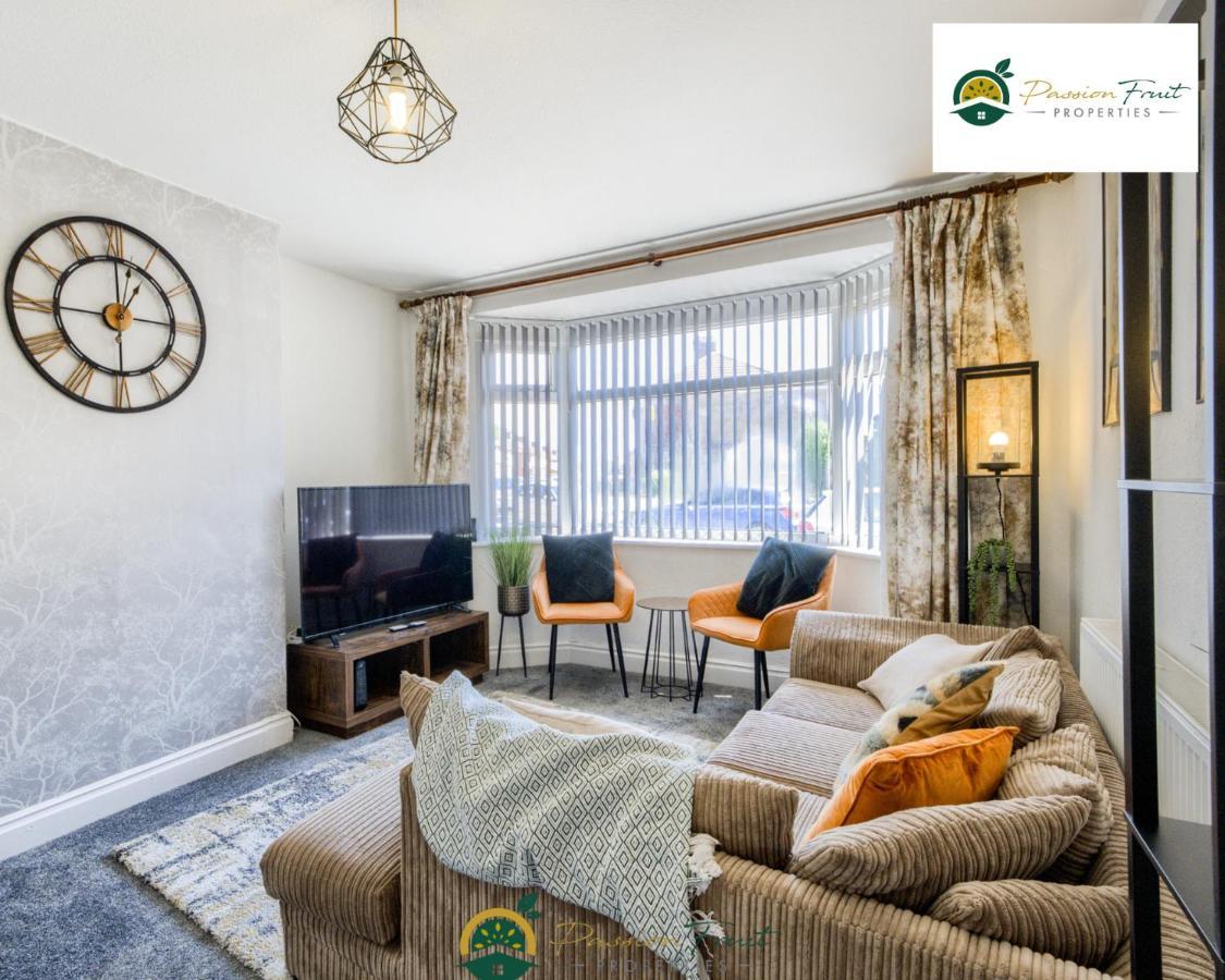 3 Bedroom Coventry House By Passionfruitproperties With Free Wi-Fi, Large Garden And Driveway - 52Nrc Exterior foto